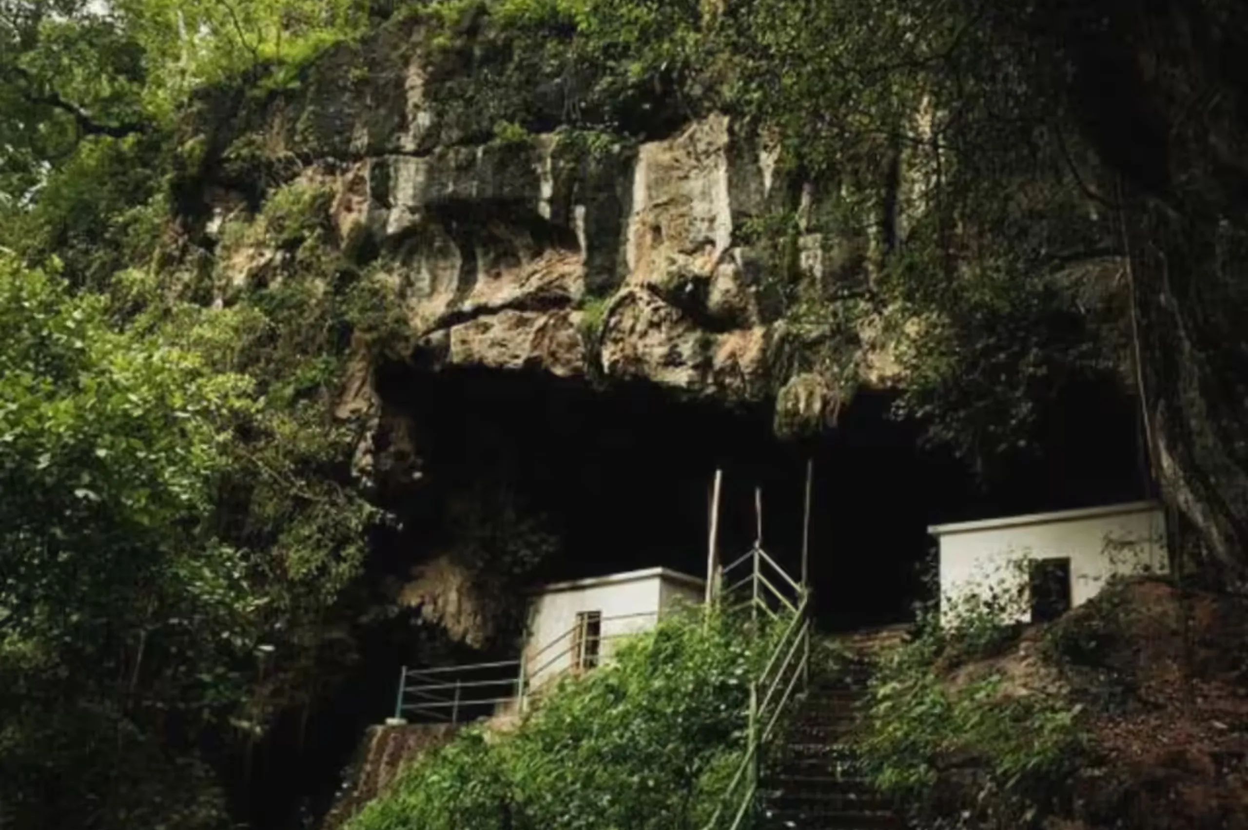 Kavala Caves