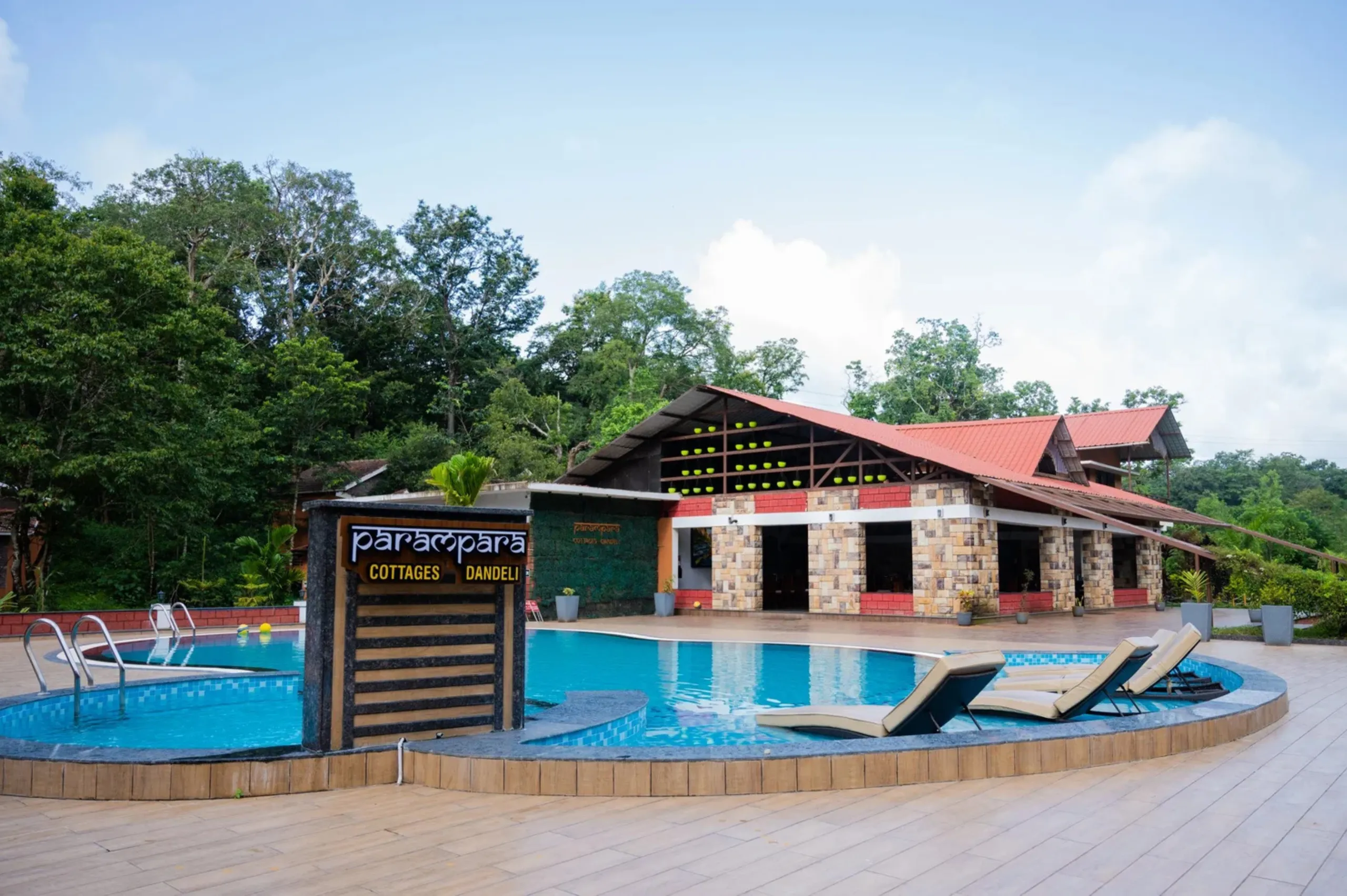 Large Swimming Pool